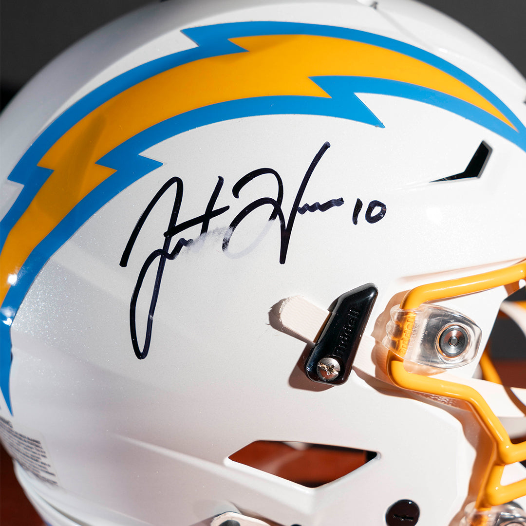 Casco Firmado Justin Herbert - LA Chargers